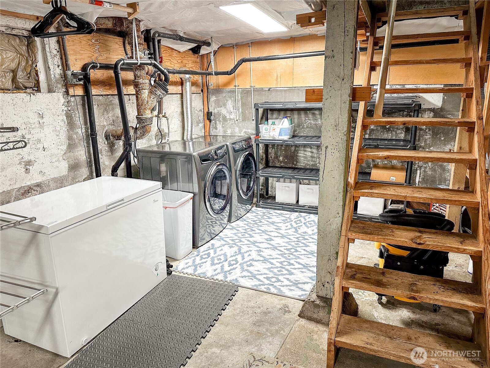 2127 8th Street Bremerton WA 98312