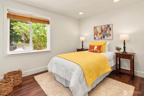 23803 56th Avenue W Mountlake Terrace WA 98043