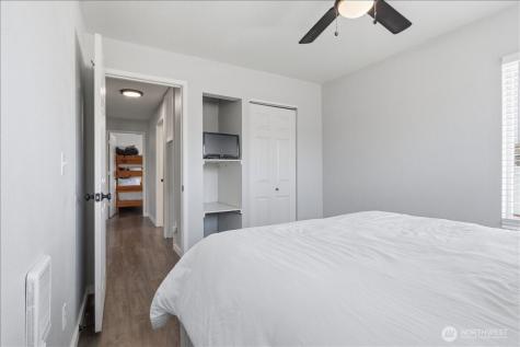 328 Sunny Drive Electric City WA 99123