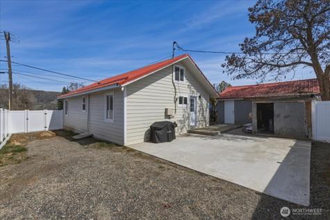 328 Sunny Drive Electric City WA 99123