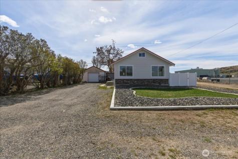 328 Sunny Drive Electric City WA 99123