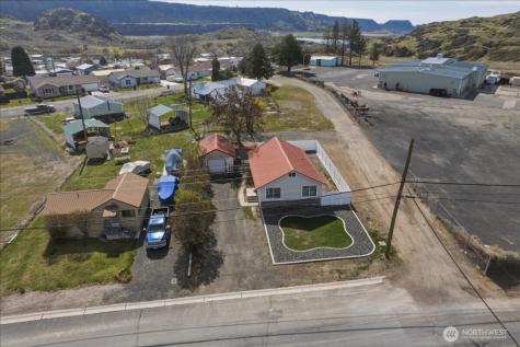 328 Sunny Drive Electric City WA 99123
