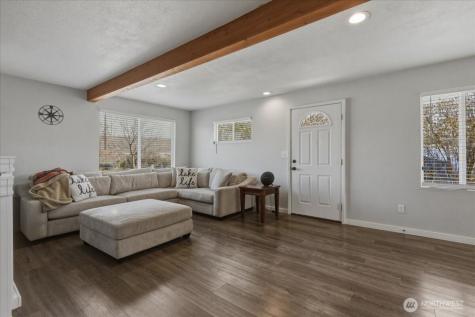 328 Sunny Drive Electric City WA 99123