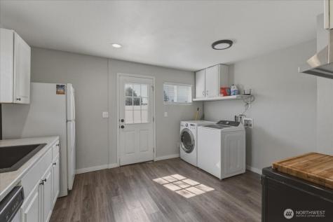 328 Sunny Drive Electric City WA 99123
