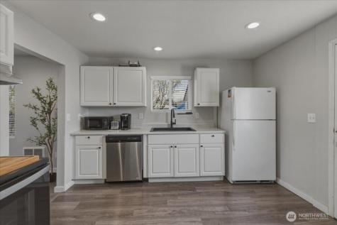 328 Sunny Drive Electric City WA 99123