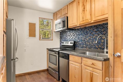 13 Littel Road Mazama WA 98833