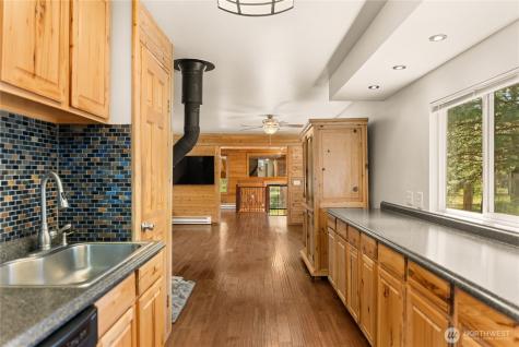13 Littel Road Mazama WA 98833
