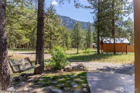 13 Littel Road Mazama WA 98833