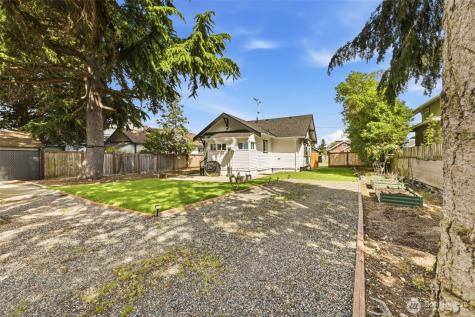 6214 S Warner Street Tacoma WA 98409