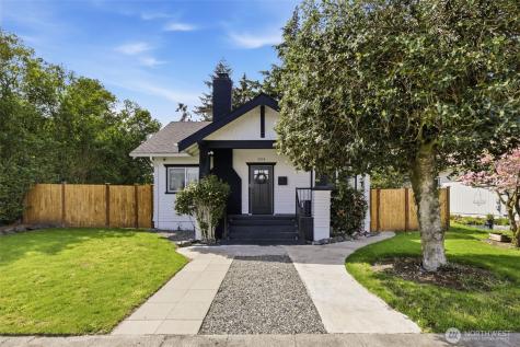 6214 S Warner Street Tacoma WA 98409