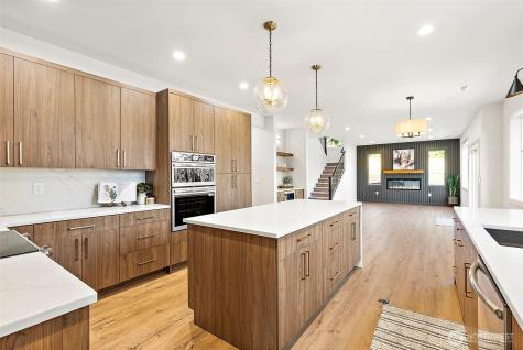 1238 9th Street SW Puyallup WA 98371