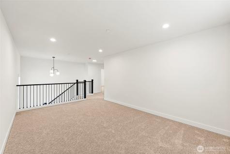 1238 9th Street SW Puyallup WA 98371