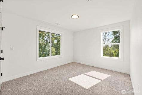 1238 9th Street SW Puyallup WA 98371