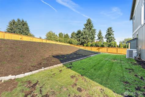 1238 9th Street SW Puyallup WA 98371