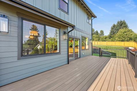 1238 9th Street SW Puyallup WA 98371