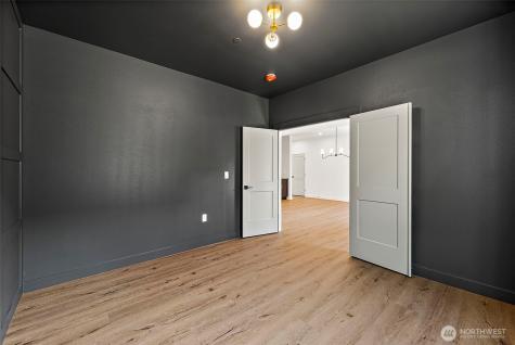 1238 9th Street SW Puyallup WA 98371
