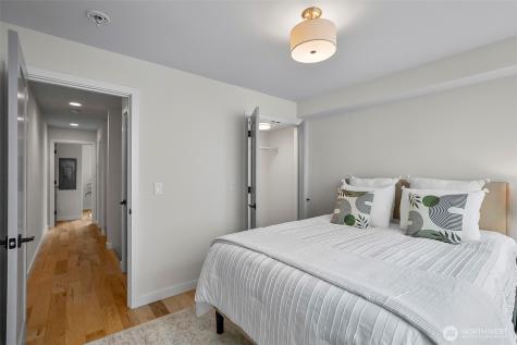 2440 NW 60th Street Seattle WA 98107