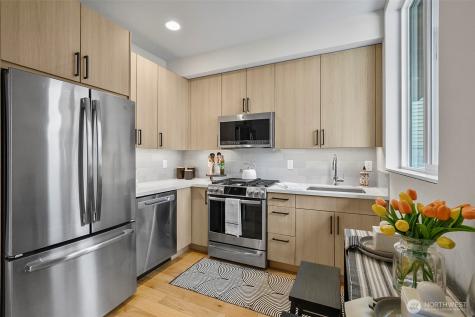 2440 NW 60th Street Seattle WA 98107