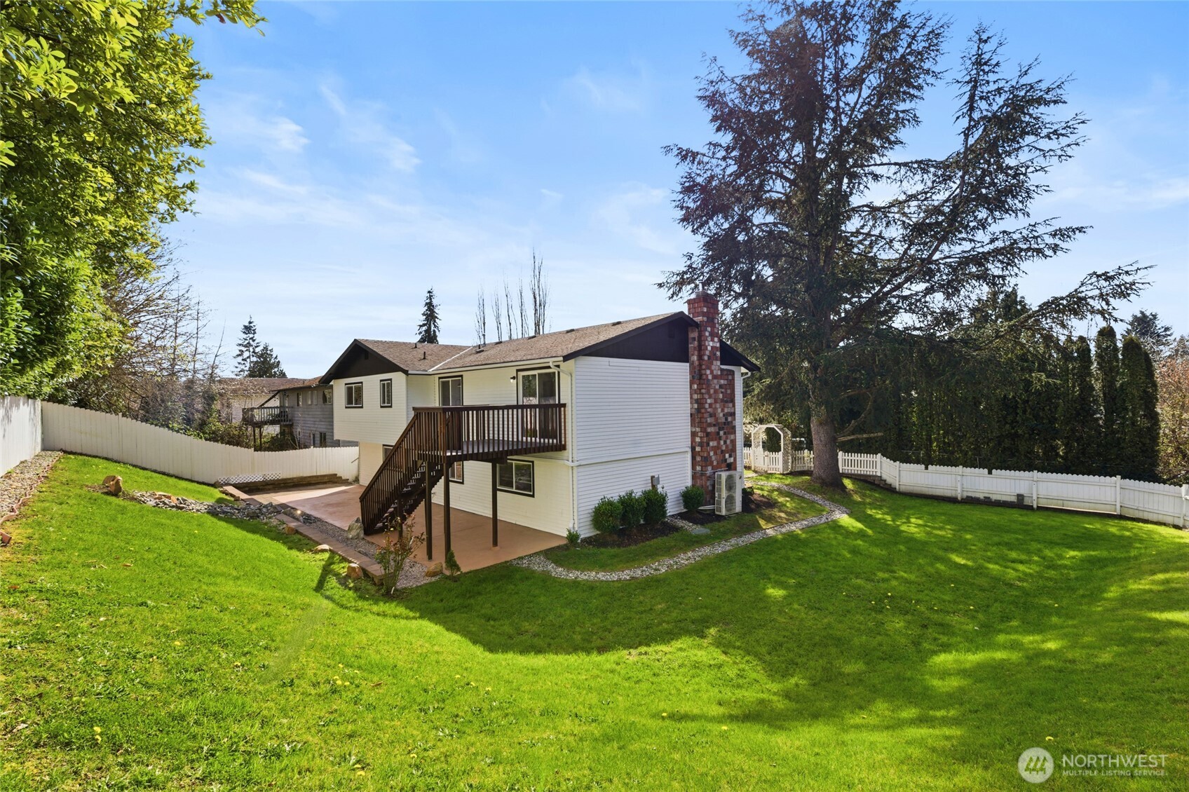 9925 62nd Drive NE Marysville WA 98270