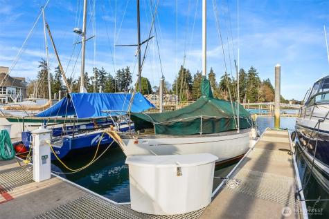 141 Parfitt Way SW Bainbridge Island WA 98110