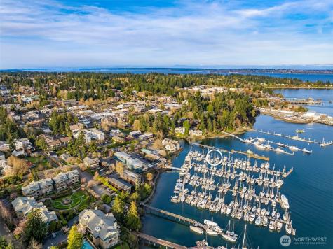 141 Parfitt Way SW Bainbridge Island WA 98110