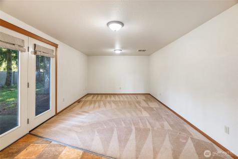 6107 189th Loop SW Rochester WA 98579