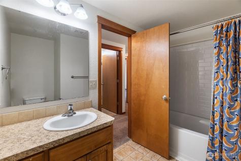 6107 189th Loop SW Rochester WA 98579