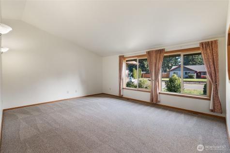 6107 189th Loop SW Rochester WA 98579