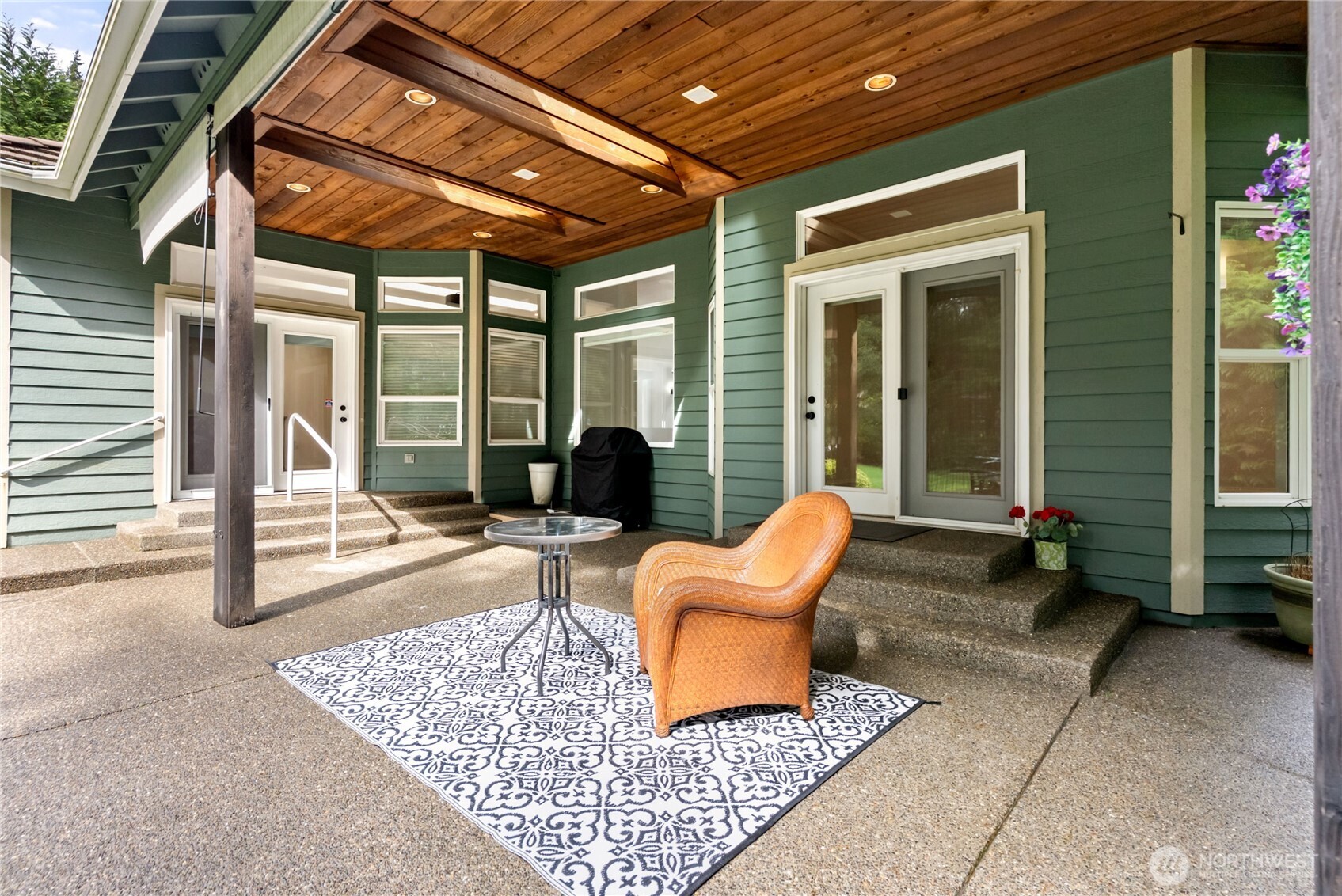 7094 SW Dundee Court Port Orchard WA 98367