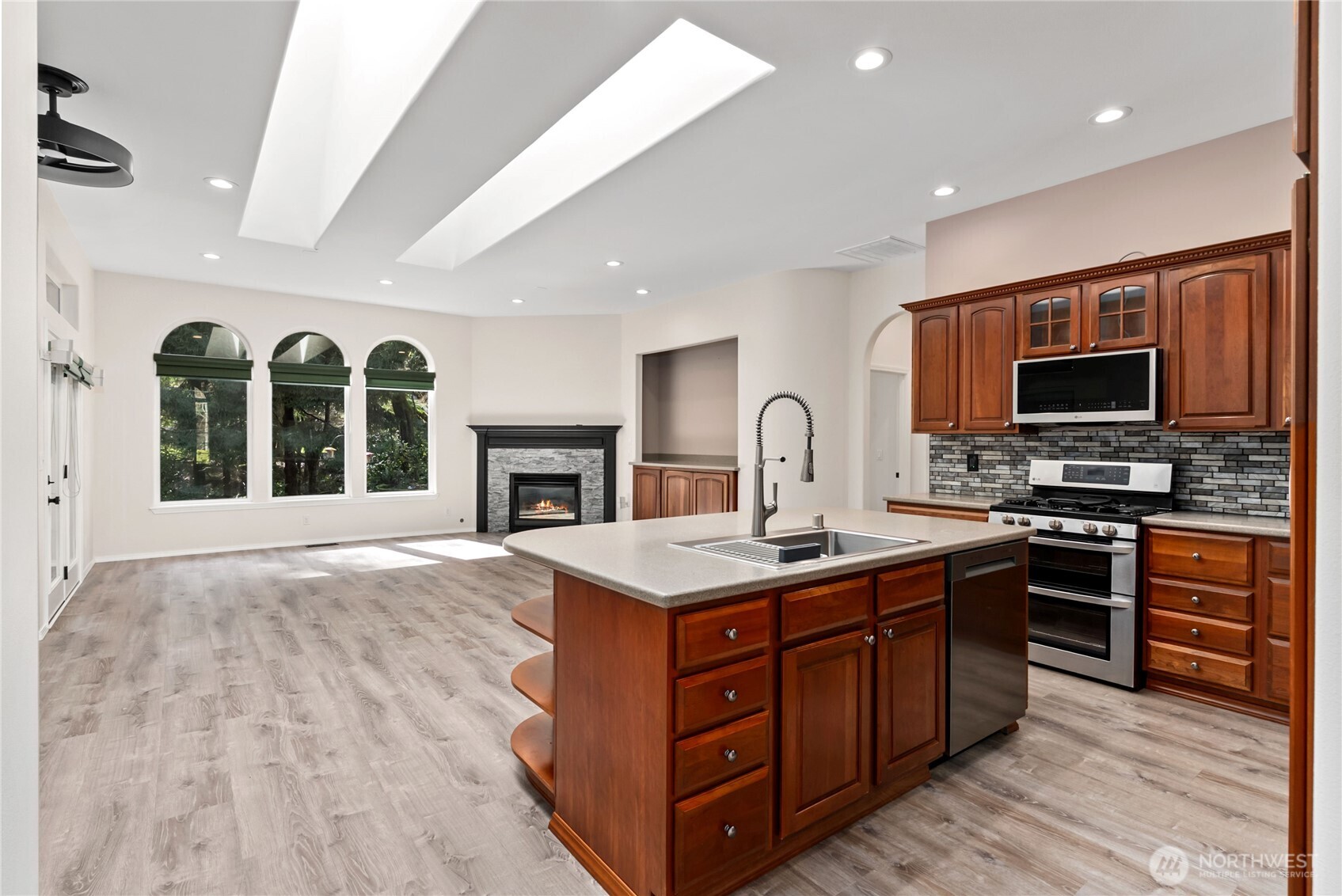 7094 SW Dundee Court Port Orchard WA 98367