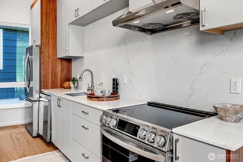 1227 E Roy Street Seattle WA 98102