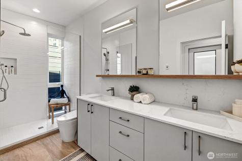 1227 E Roy Street Seattle WA 98102