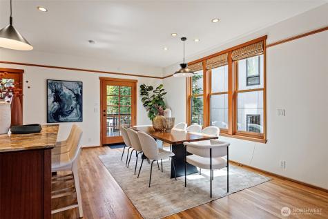1524 10th Avenue W Seattle WA 98119