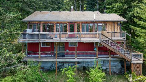 1136 Island Drive Lummi Island WA 98262