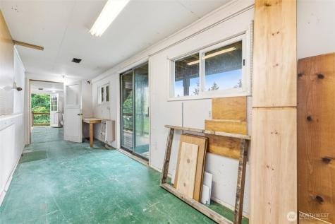 1136 Island Drive Lummi Island WA 98262