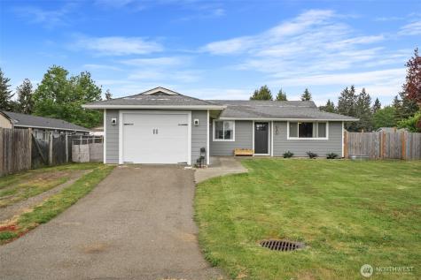 304 Rochester Street E Rainier WA 98576