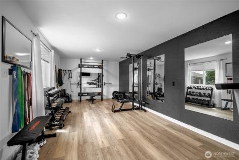 304 Rochester Street E Rainier WA 98576