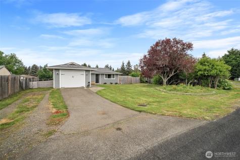 304 Rochester Street E Rainier WA 98576