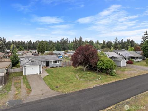 304 Rochester Street E Rainier WA 98576