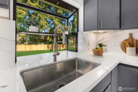 6301 223rd Place SW Mountlake Terrace WA 98043