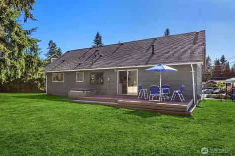 6301 223rd Place SW Mountlake Terrace WA 98043