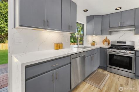 6301 223rd Place SW Mountlake Terrace WA 98043