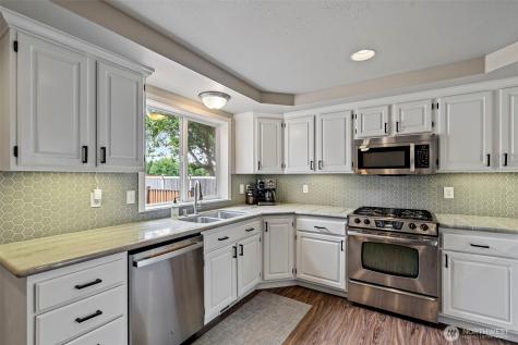 7109 Cavalier Loop SW Olympia WA 98512