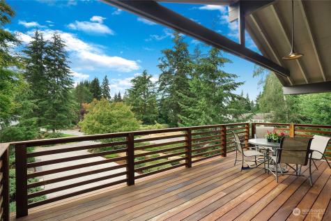 8371 Medway Lane NE Bainbridge Island WA 98110