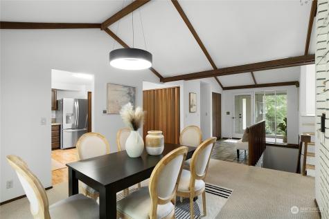 8371 Medway Lane NE Bainbridge Island WA 98110