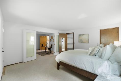 8371 Medway Lane NE Bainbridge Island WA 98110