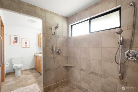 8371 Medway Lane NE Bainbridge Island WA 98110