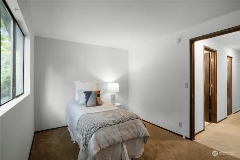 8371 Medway Lane NE Bainbridge Island WA 98110