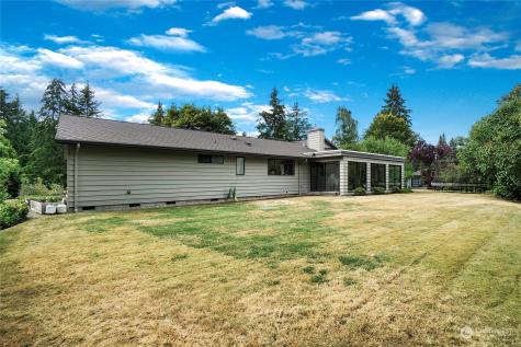 8371 Medway Lane NE Bainbridge Island WA 98110