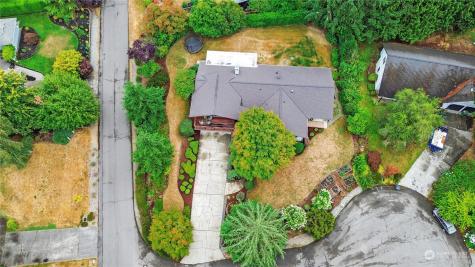 8371 Medway Lane NE Bainbridge Island WA 98110